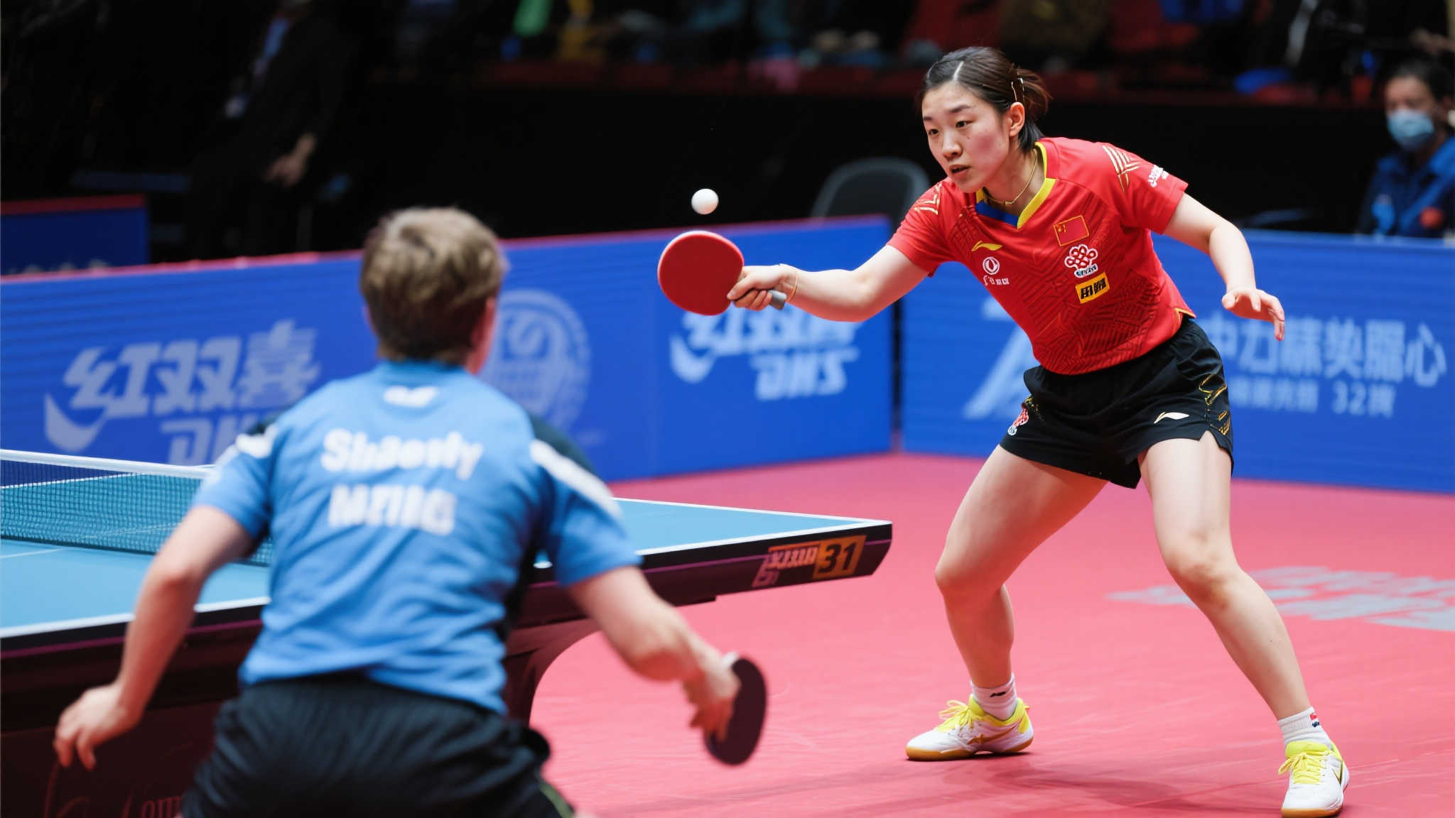 缺乏持续的 缺乏持续的