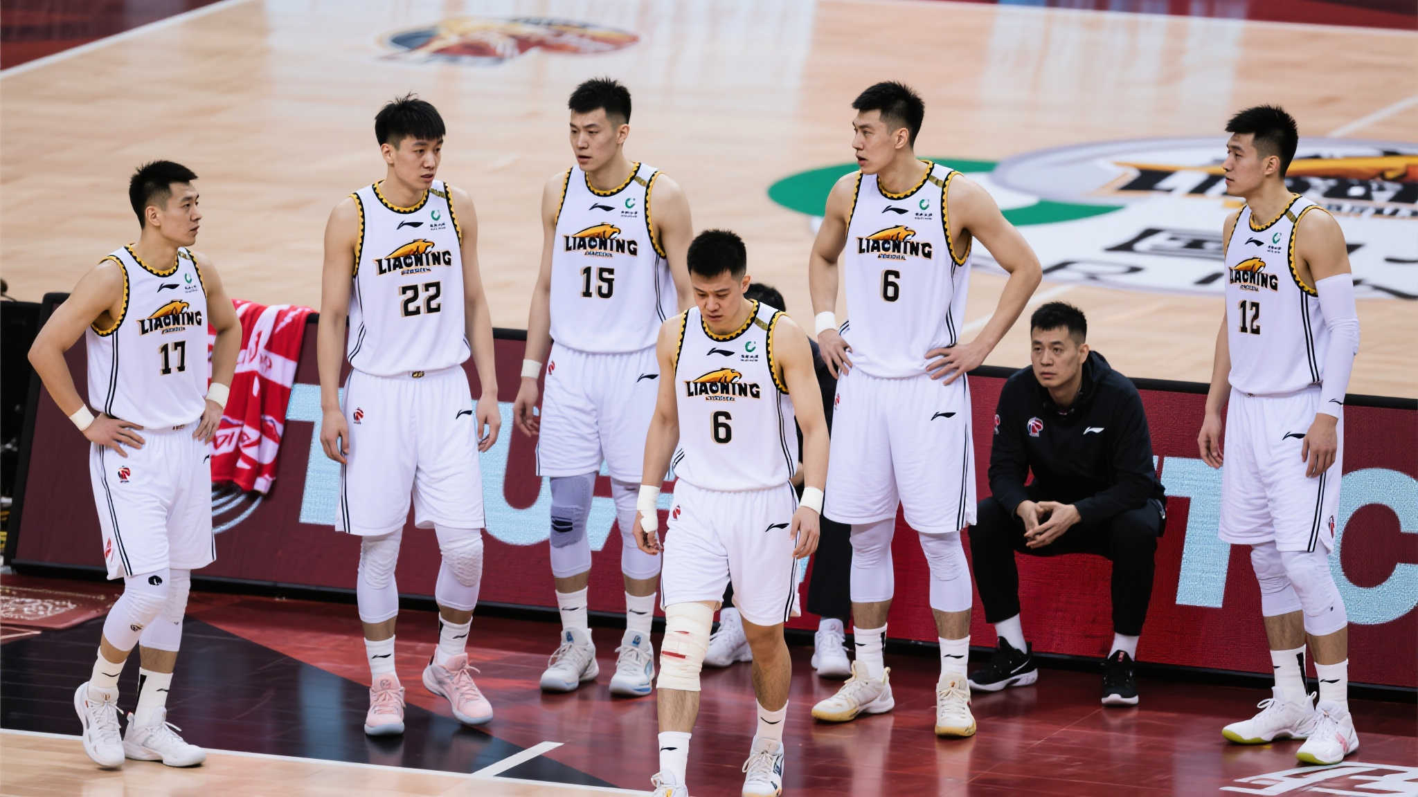 在与某某队